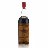 Greenall Top Dog G & J Greenall Demerara Rum circa 1930s 0cl bottle — view 1