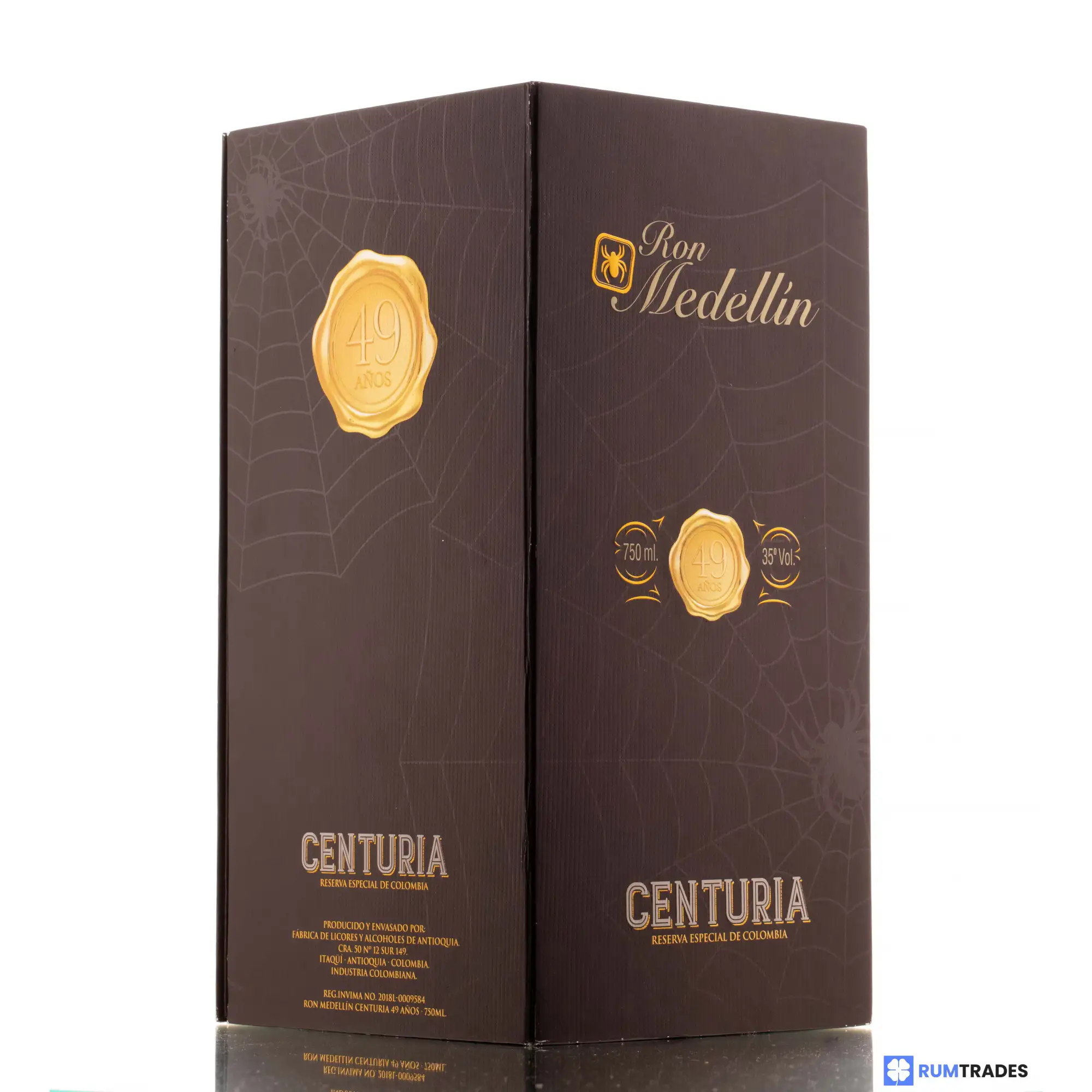 Hochauflösendes Bild von Licores de Antioquia Ron Medellin Centuria 1970