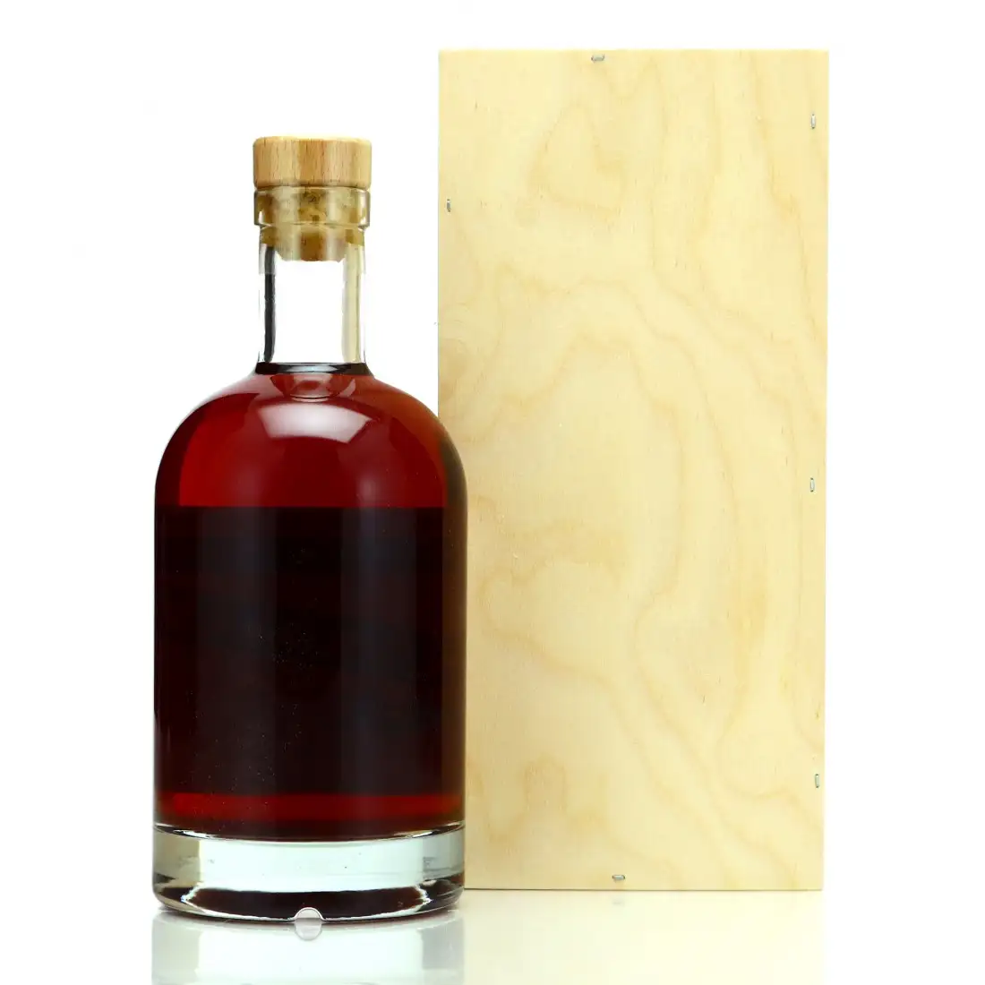 Image haute résolution de Alambic Caroni Rare Single Cask Rum Premium Cask 1999