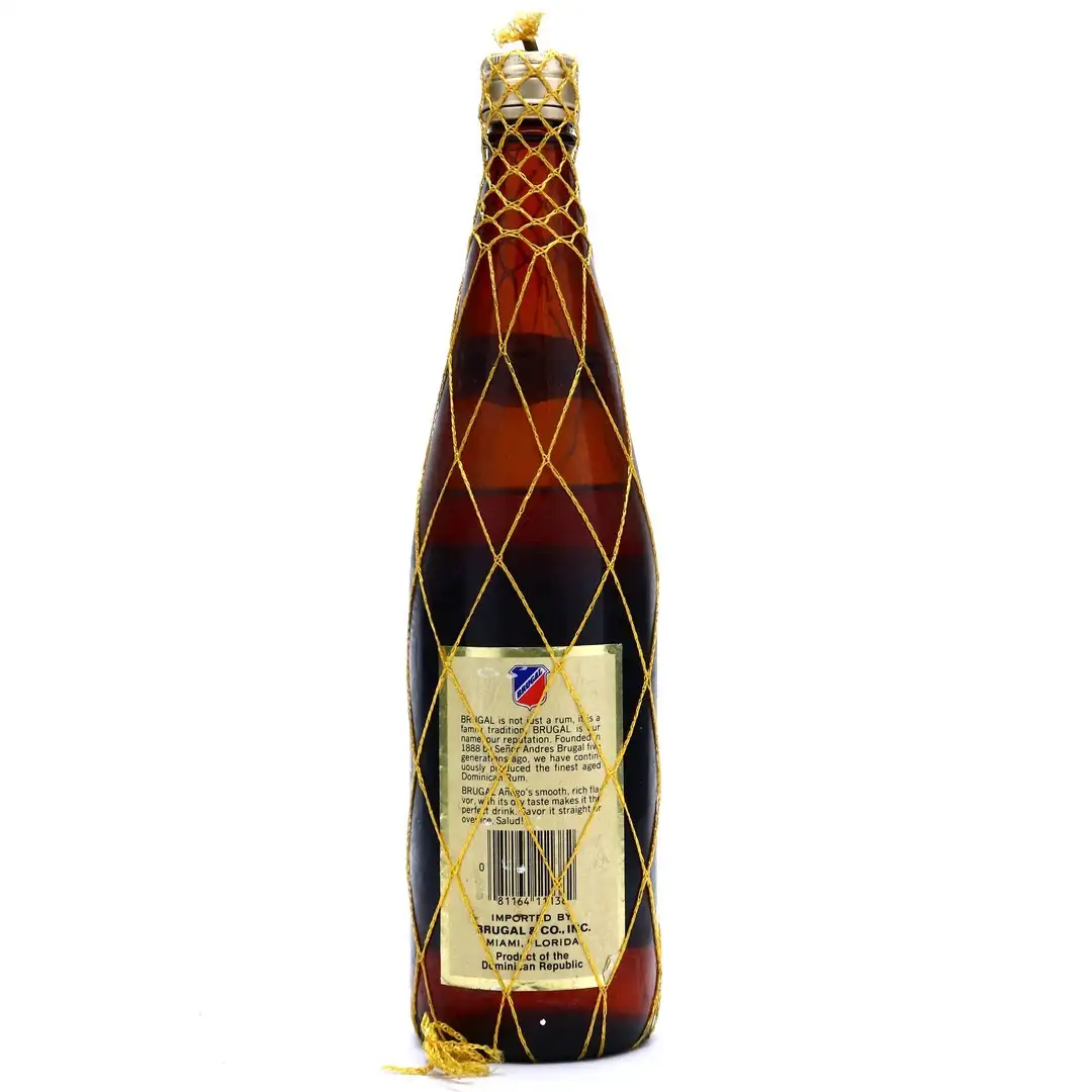 Image haute résolution de Brugal Añejo Gran Reserva Familar