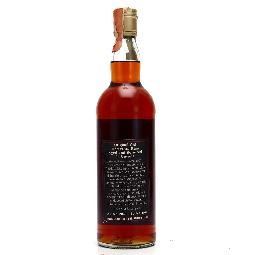 High resolution image of Velier Diamond Demerara Rum Velier Selection 1982