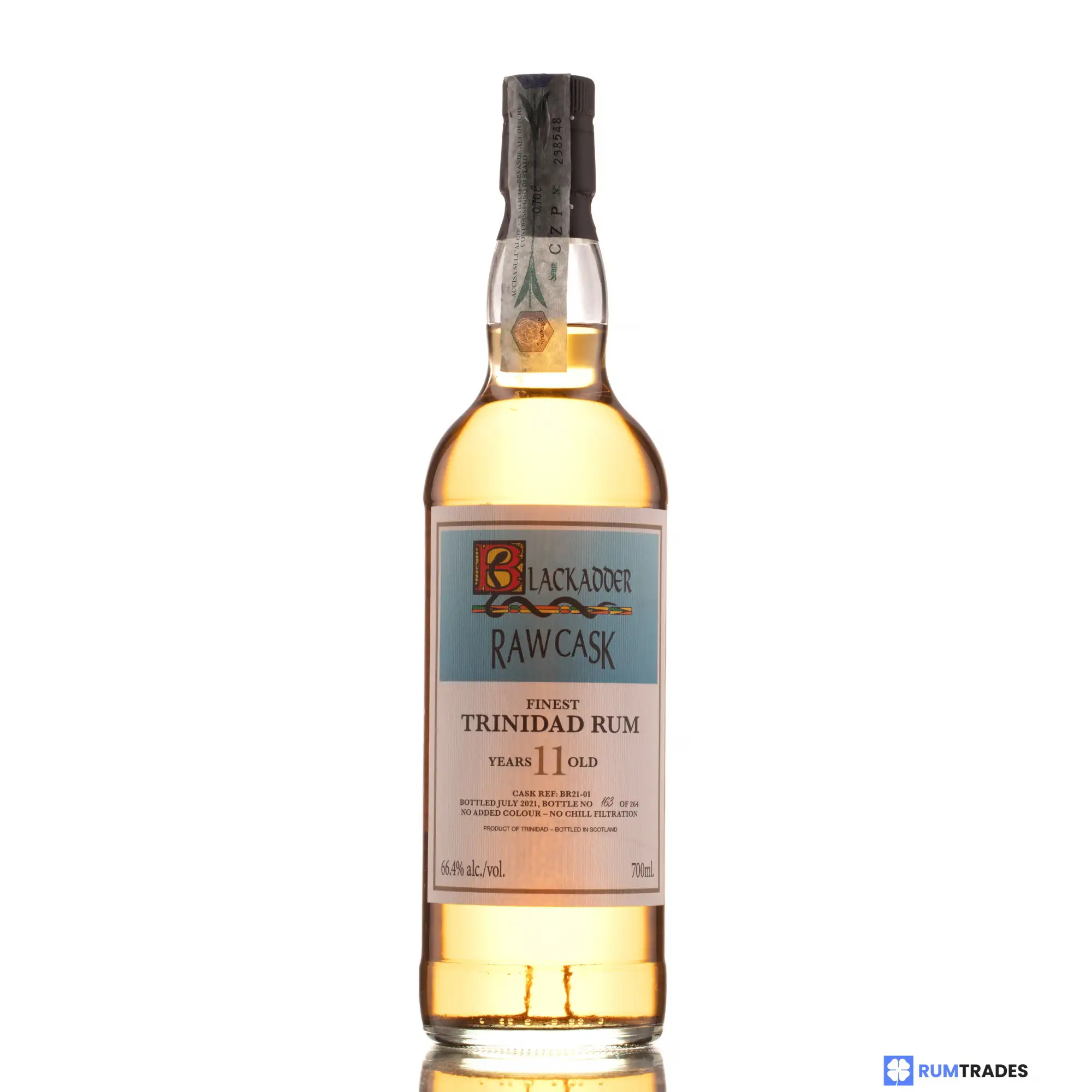 Hochauflösendes Bild von Blackadder Ten Cane Raw Cask Rum 2010