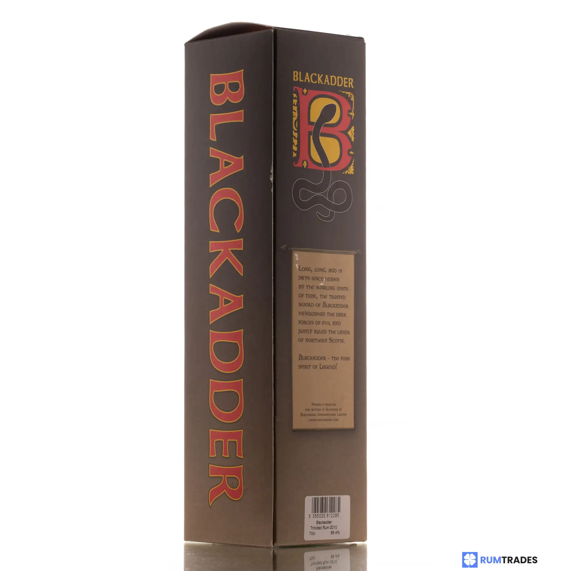 Hochauflösendes Bild von Blackadder Ten Cane Raw Cask Rum 2010