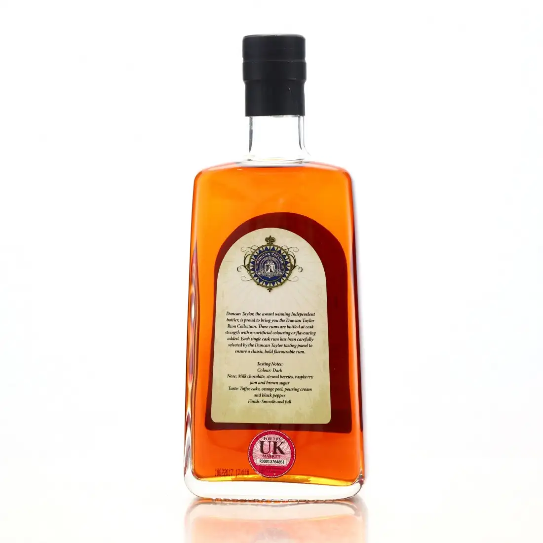 Hochauflösendes Bild von Duncan Taylor Single Cask Rum 2004