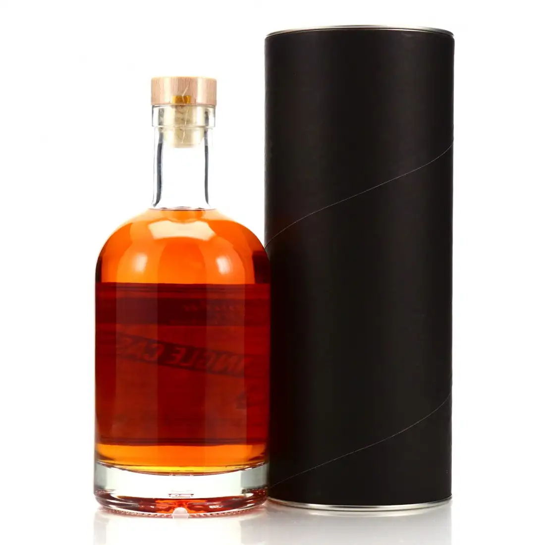 High resolution image of Alambic Rare Single Cask Rum Mauritius Diamonds 2015