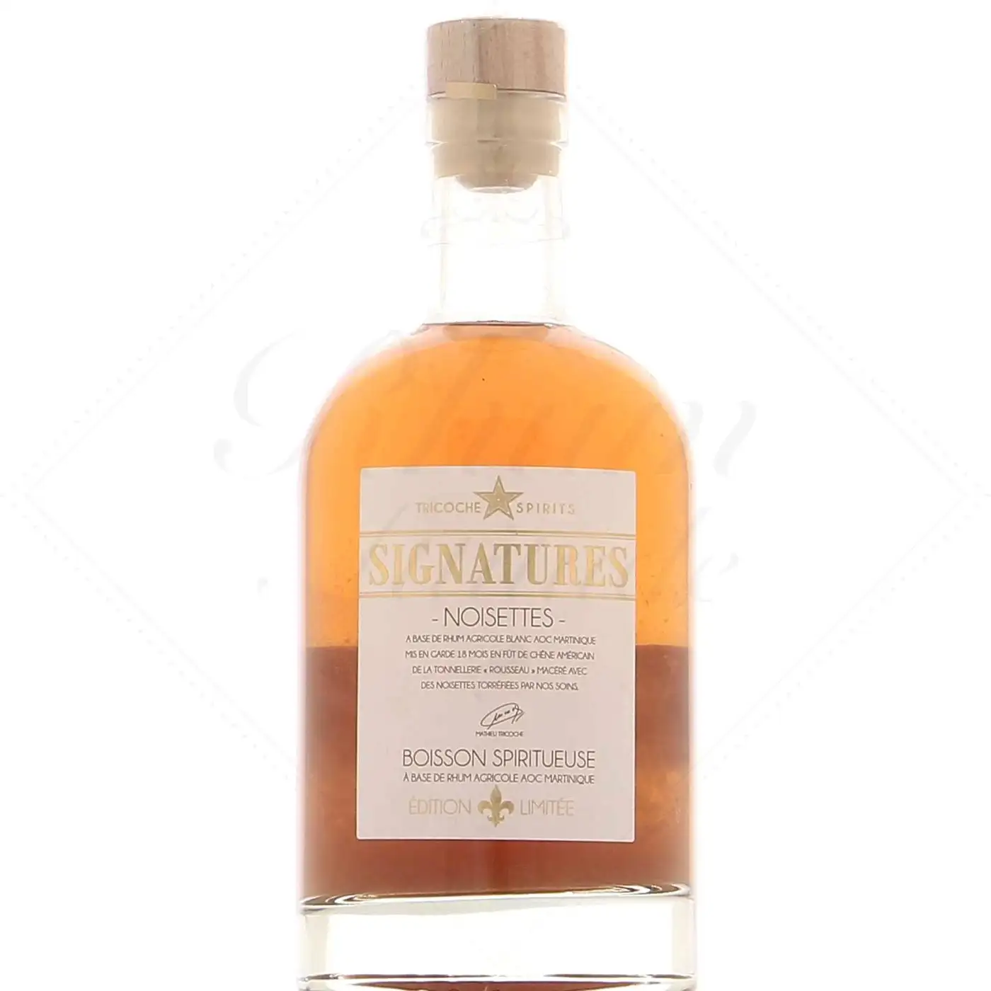 Bottle of Tricoche Spirits Signatures Noisettes vieilli 18 mois en fûts de chêne américan