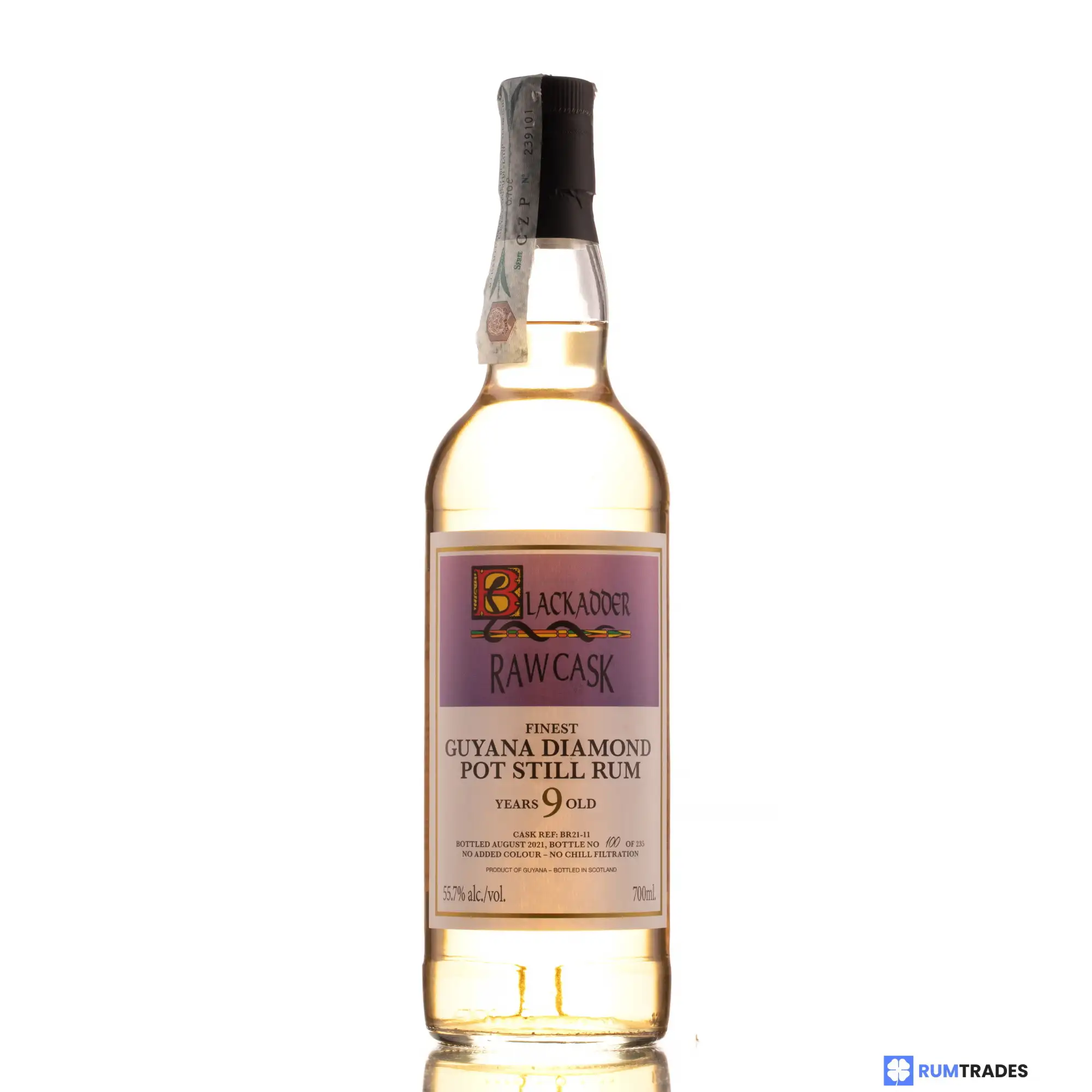 Hochauflösendes Bild von Blackadder Diamond Raw Cask Rum 2011