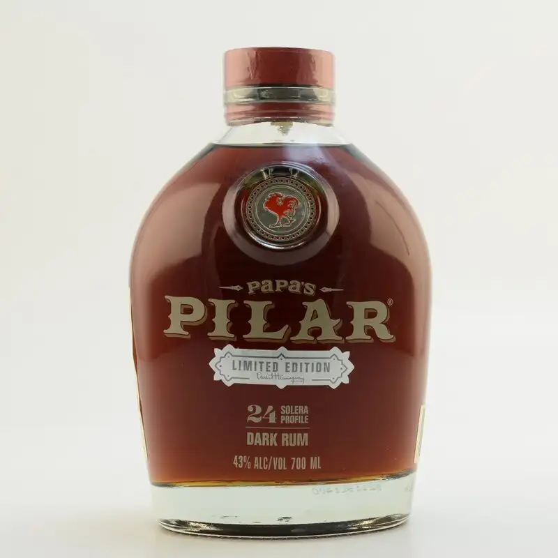 Bottle of Hemingway Rum Papa‘s Pilar Sherry Finish