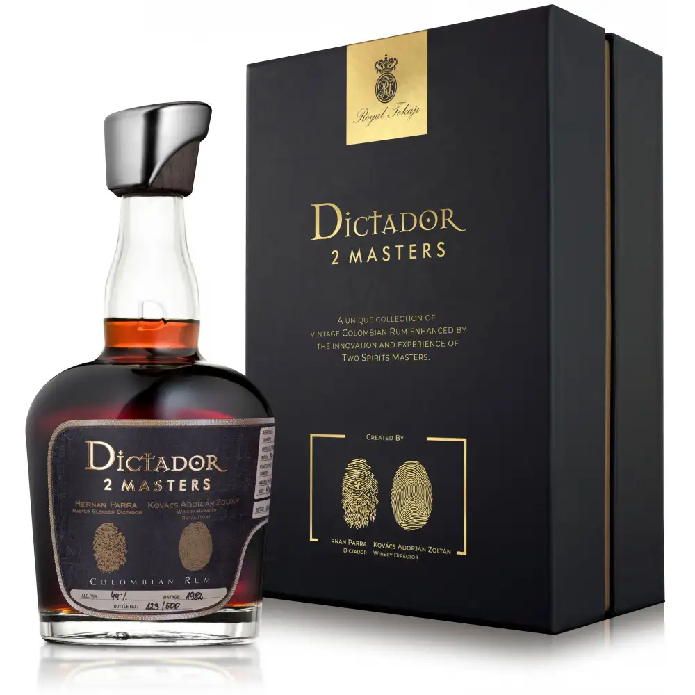 Bottle of Dictador 2 Master 1982 (Parra & Zoltán)