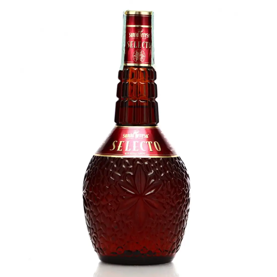Bottle of Santa Teresa Rum Gran Reserva SELECTO