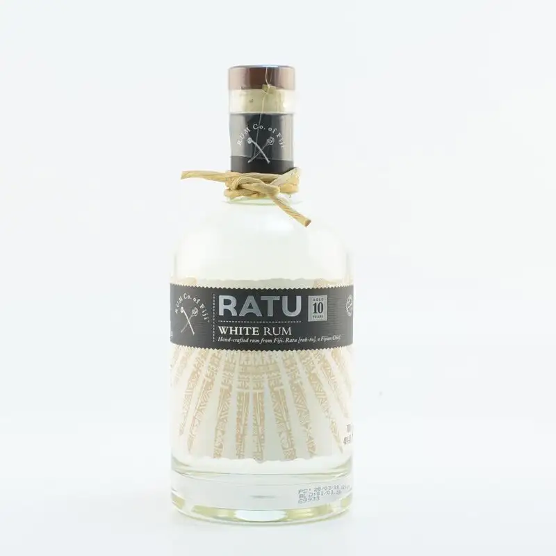 Bottle of Fiji Rum & Co Ratu White Rum