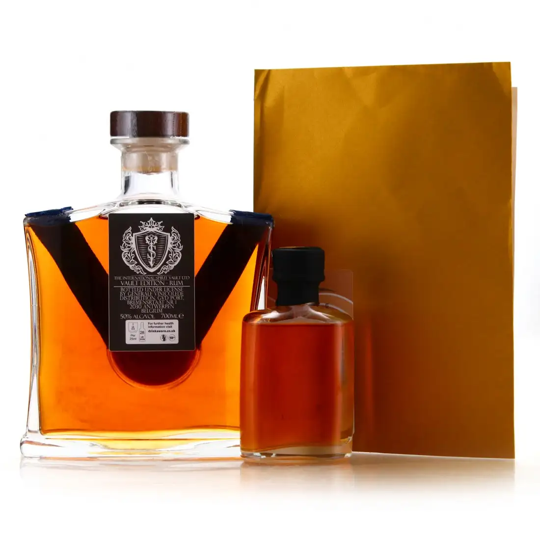 Hochauflösendes Bild von International Spirit Vault Vault Edition Spiced Rum Decanter (QE2 Platinum Jubilee)
