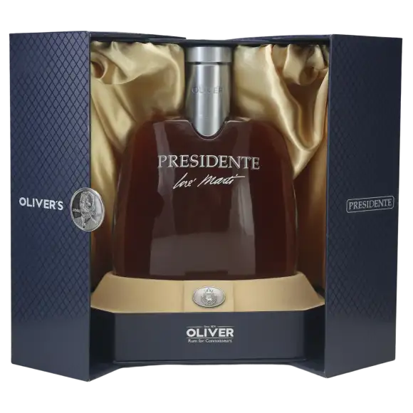 Bottle of Oliver & Oliver Presidente Marti Luxury (Honrar Honra)