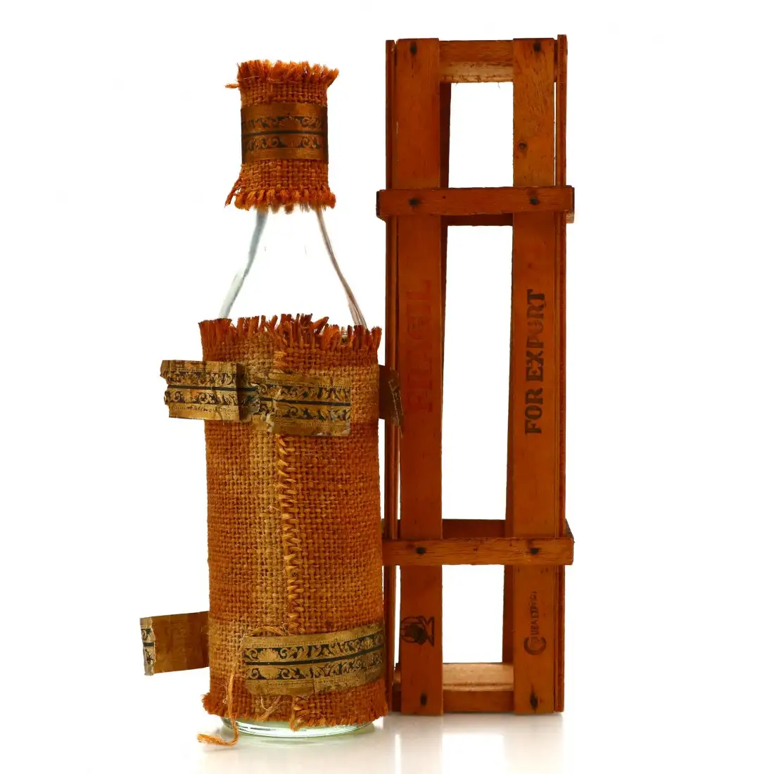 Image haute résolution de Cuba Ron S.A. Ron Cubay Marrasquino Licor