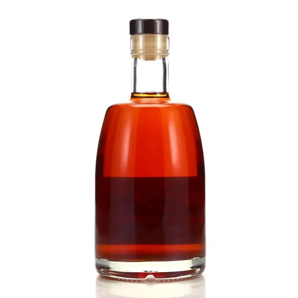 High resolution image of Slow Joe‘s Single Cask Spiced Tropical Spirit Drink