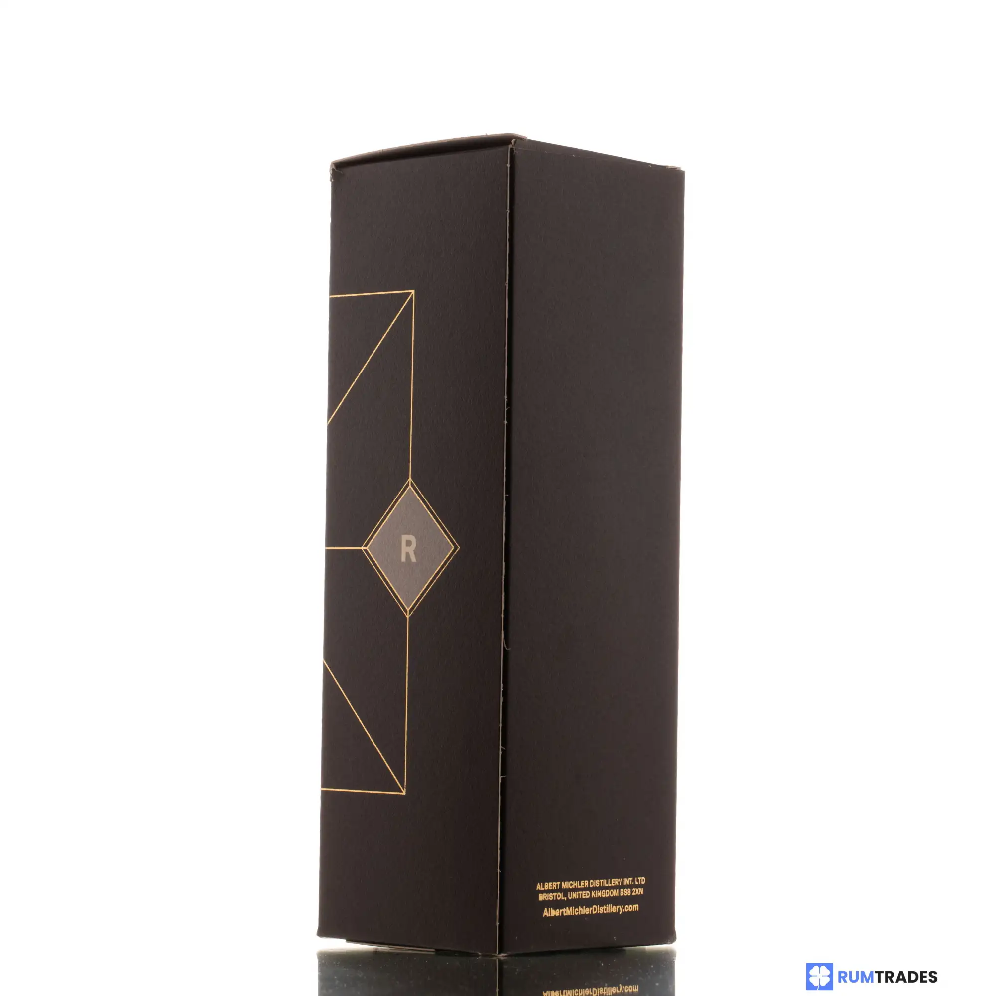 Hochauflösendes Bild von Albert Michler Distillery T.D.L Trinidad Rum 2002
