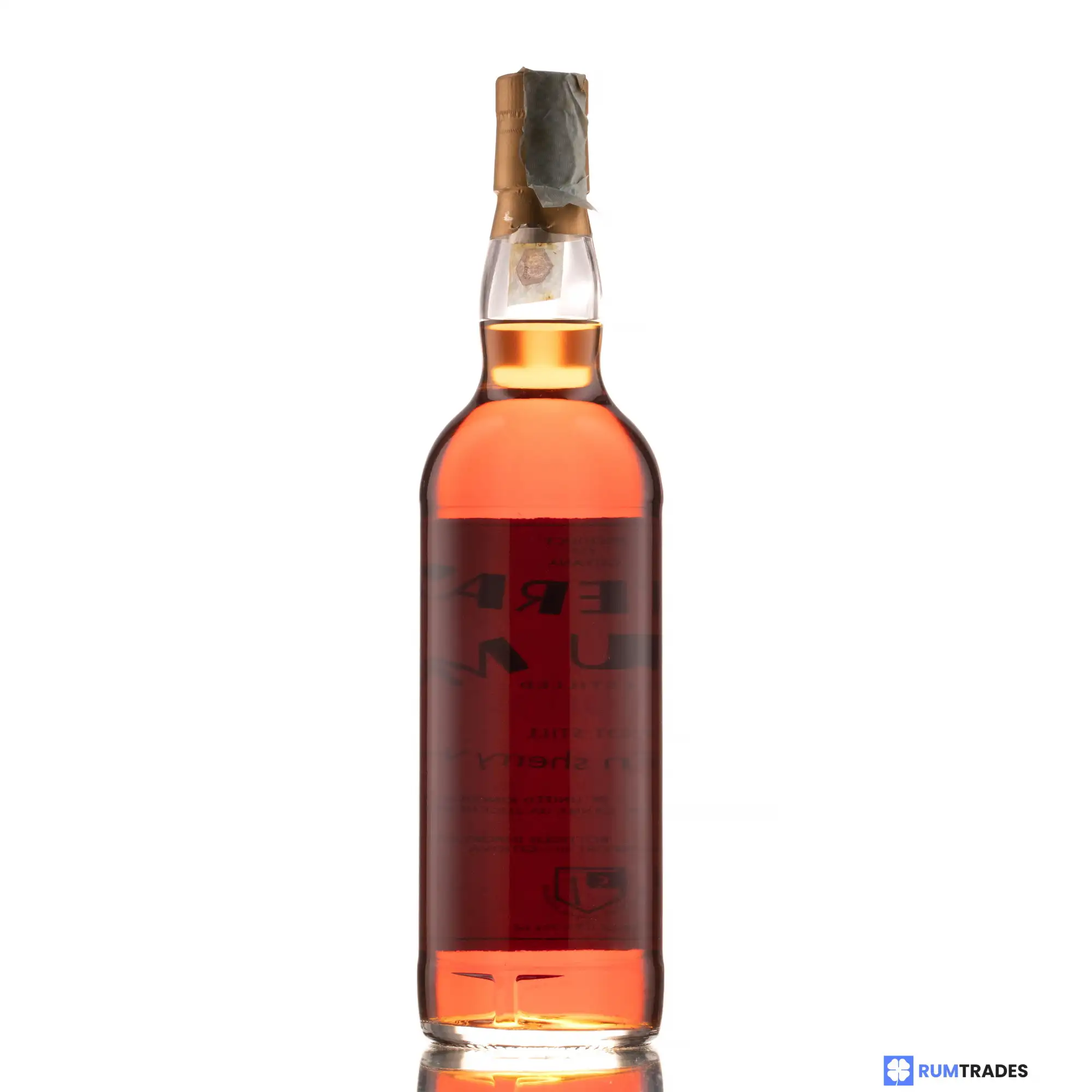 High resolution image of Moon Import Uitvlugt Demerara Rum 1997