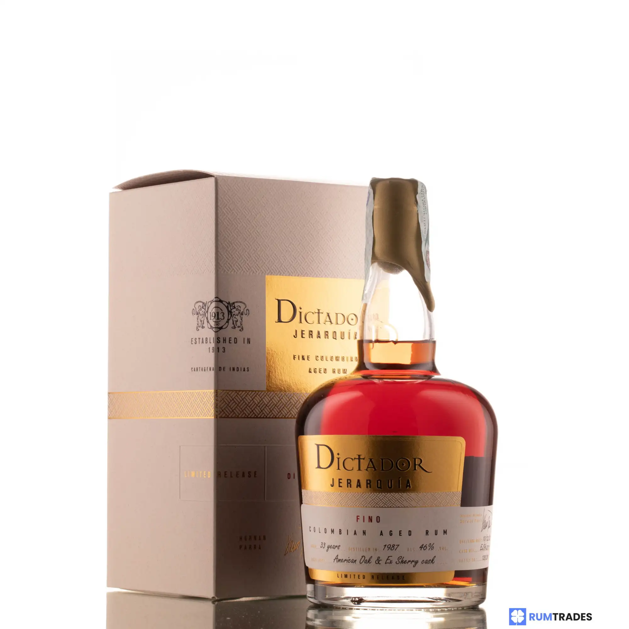 Bottle of Dictador Jerarquía Fino 1987