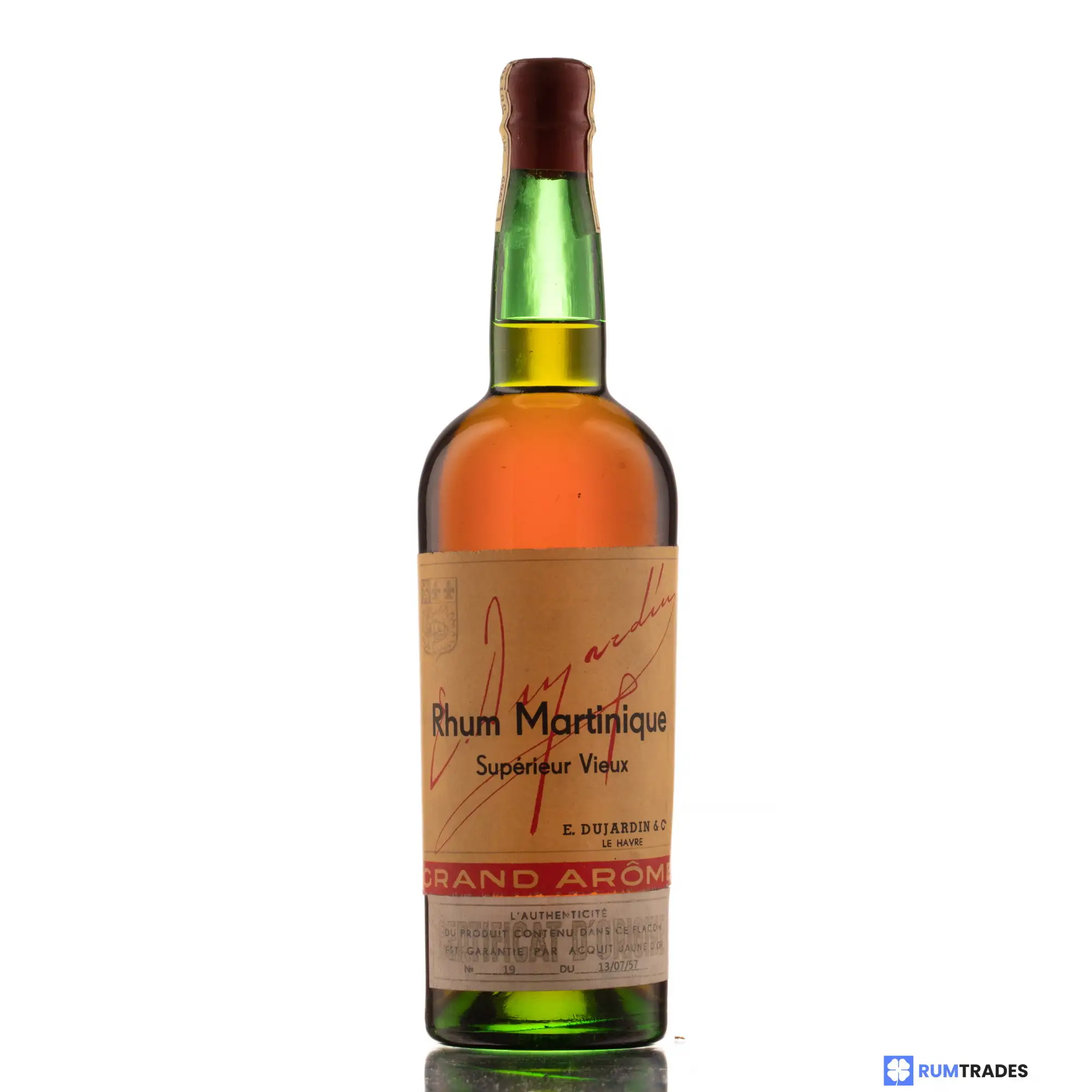 Bottle of Dujardin & Co. vorm. Gebr. Melcher Rhum Martinique Supérieur Vieux Grand Arôme 1957