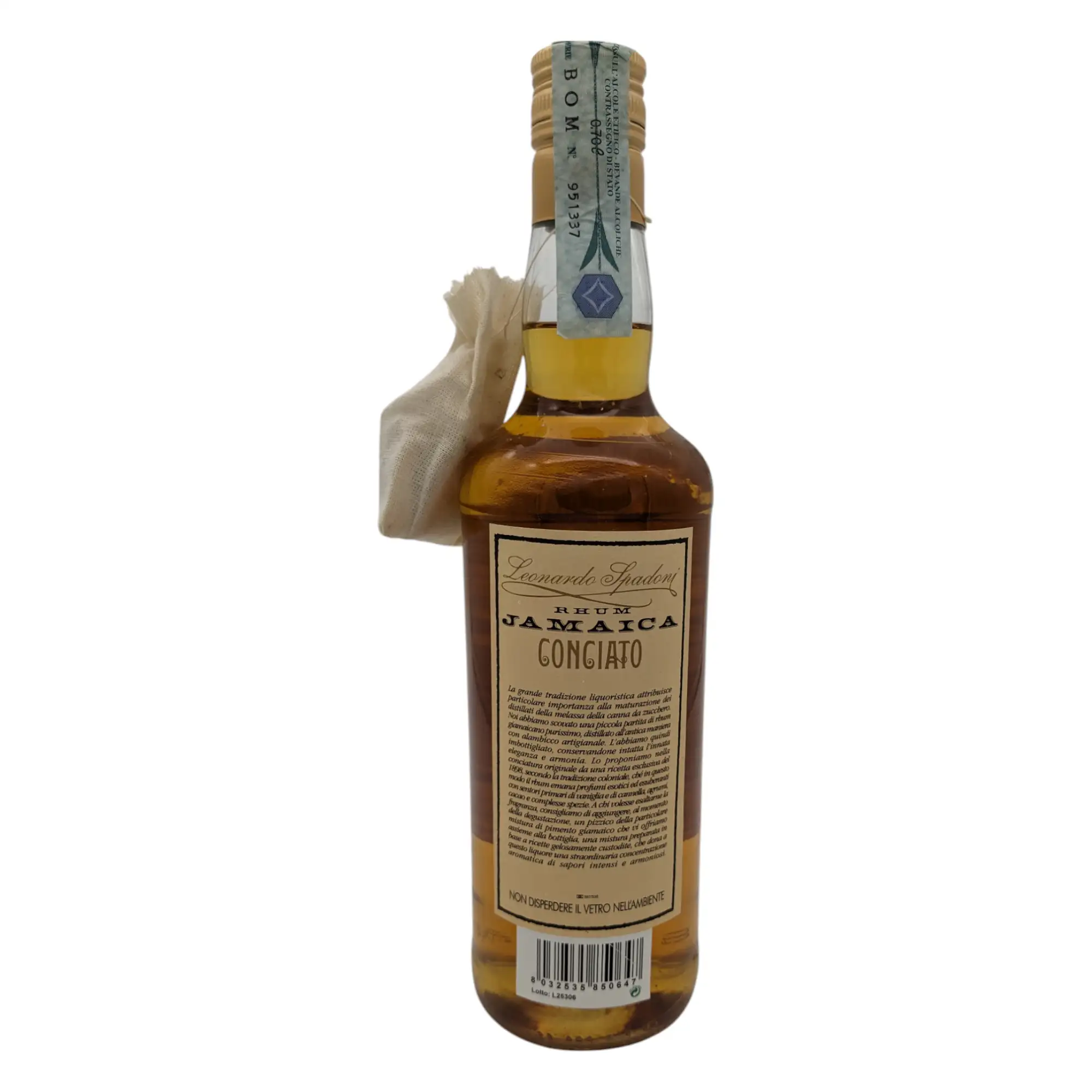 High resolution image of Leonardo Spadoni Rhum Jamaica Conciato