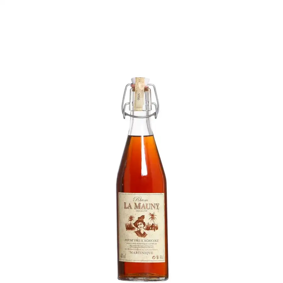 Bottle of Maison La Mauny Rhum Vieux Agricole Edition Limonadier 2000
