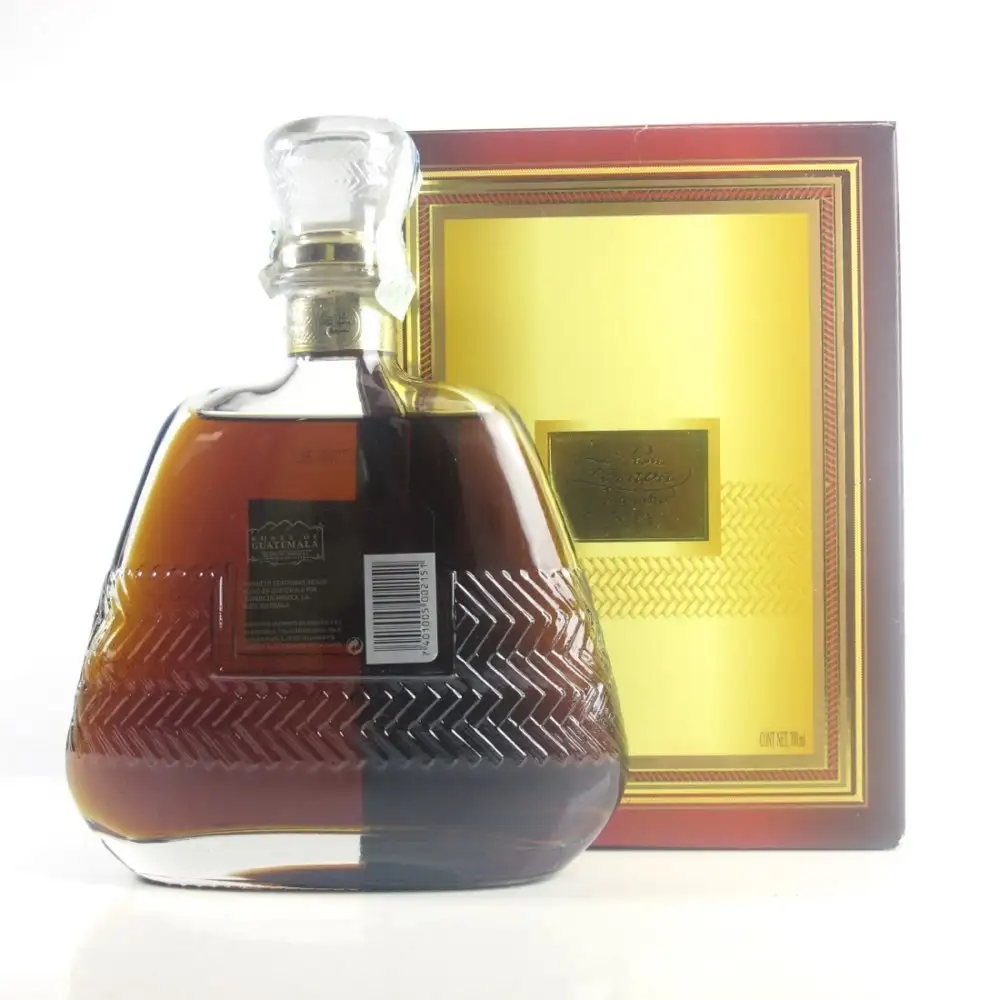 Hochauflösendes Bild von Ron Zacapa Centenario XO (1. Edition)