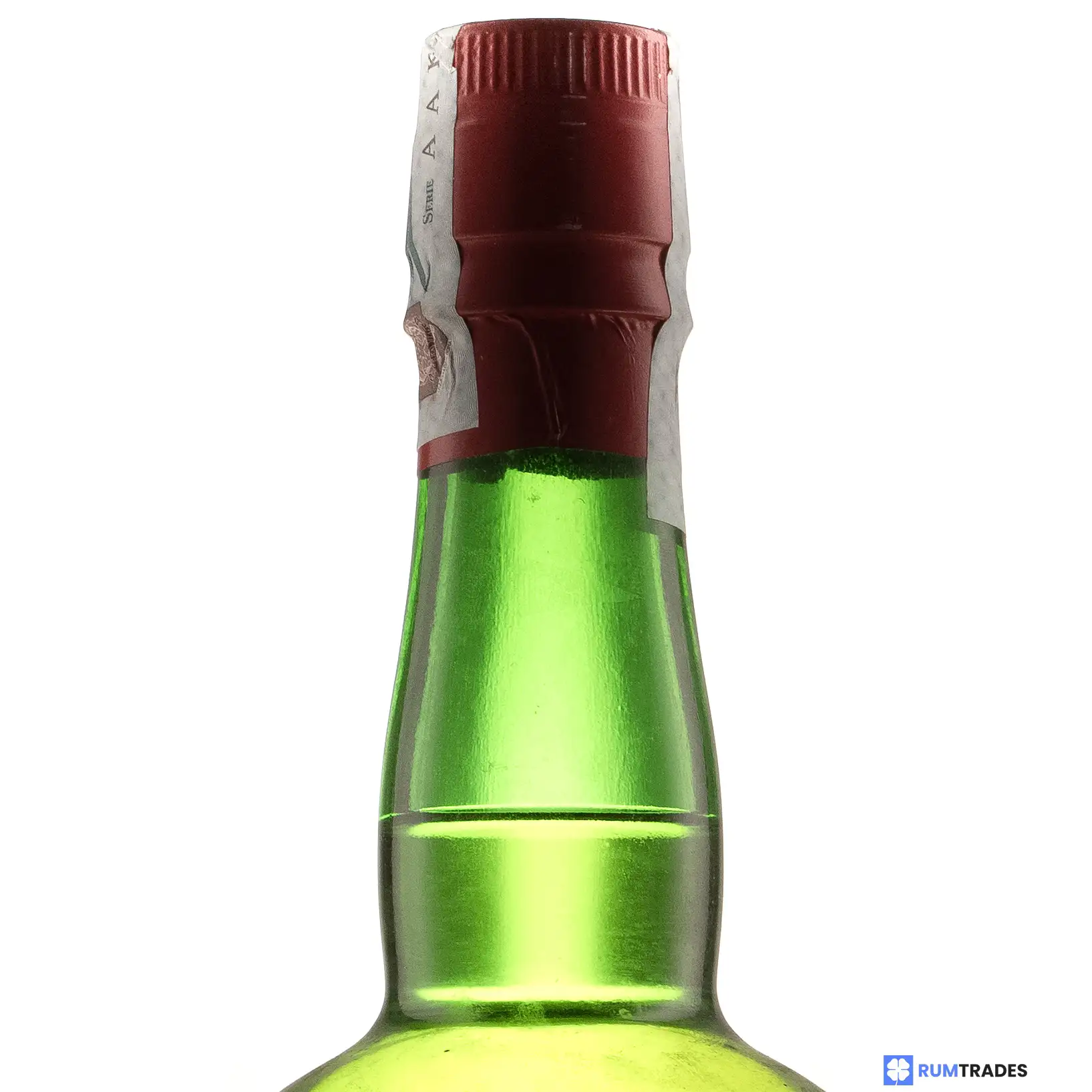 Image haute résolution de High Spirits Collection Diamond Why not Toucan? Guyana Rum Magnum PM 2005