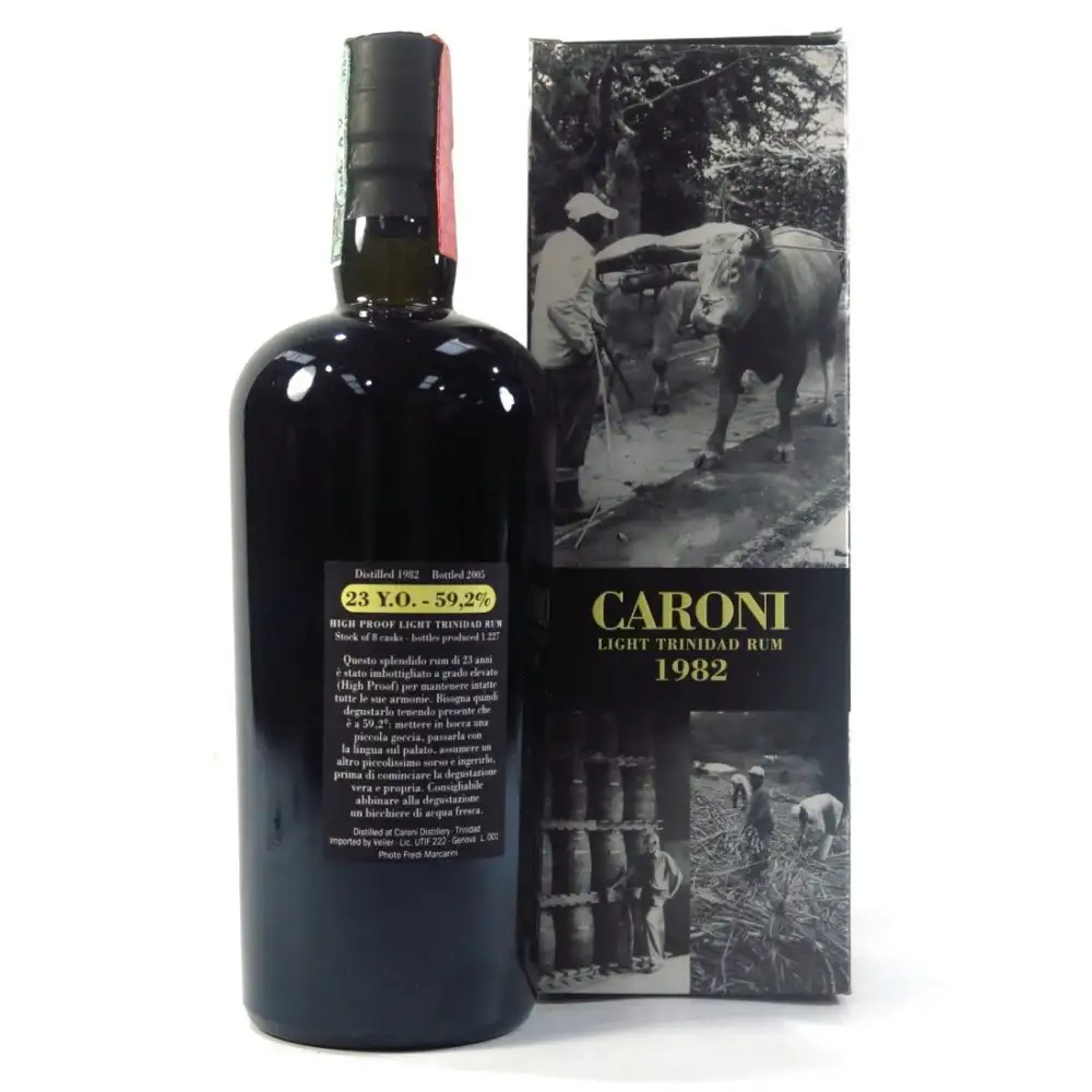 Image haute résolution de Velier Caroni Light Trinidad Rum 1982