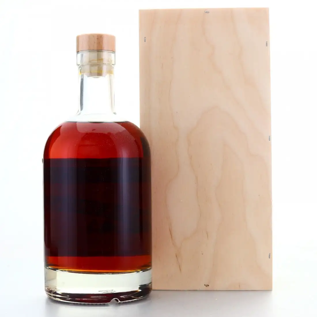 Image haute résolution de Alambic Caroni Rare Single Cask Rum Premium Cask 1999