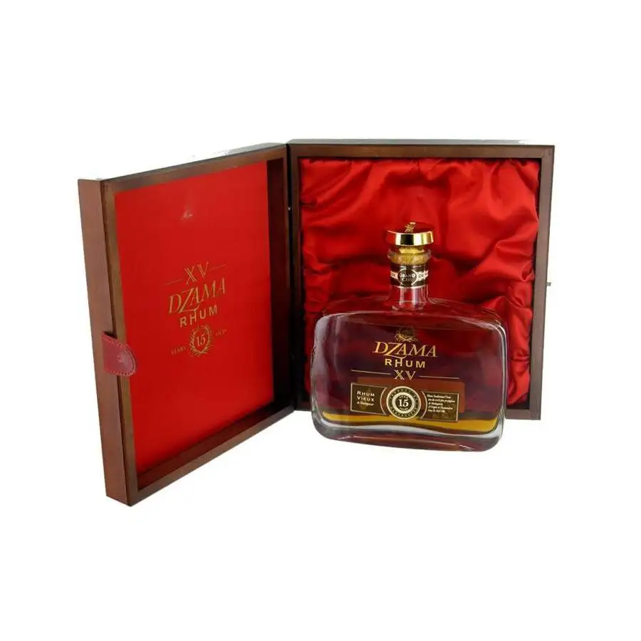 Hochauflösendes Bild von Dzama XV Rhum Vieux 1995
