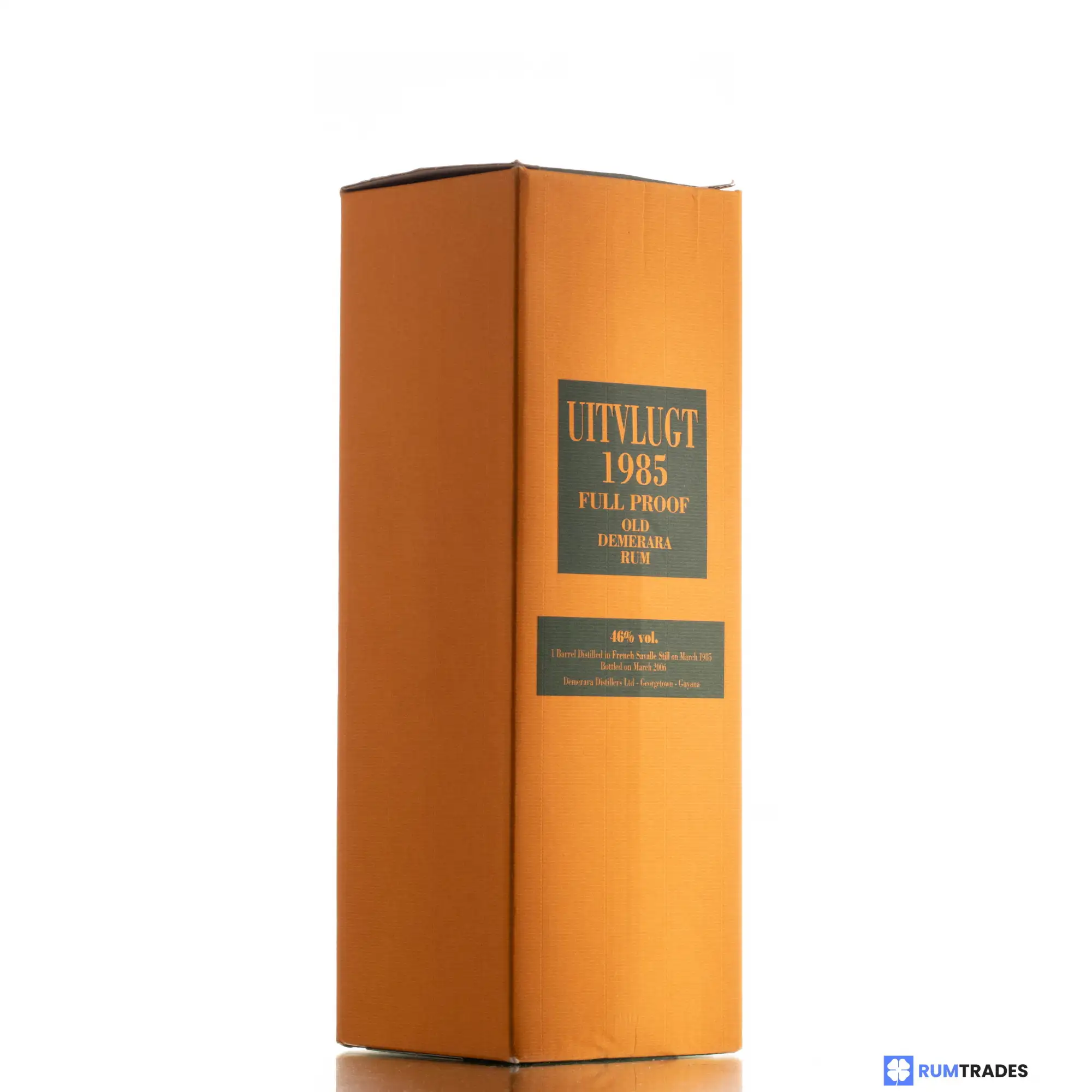 Hochauflösendes Bild von Velier Uitvlugt Old Demerara Rum ICBU 1985