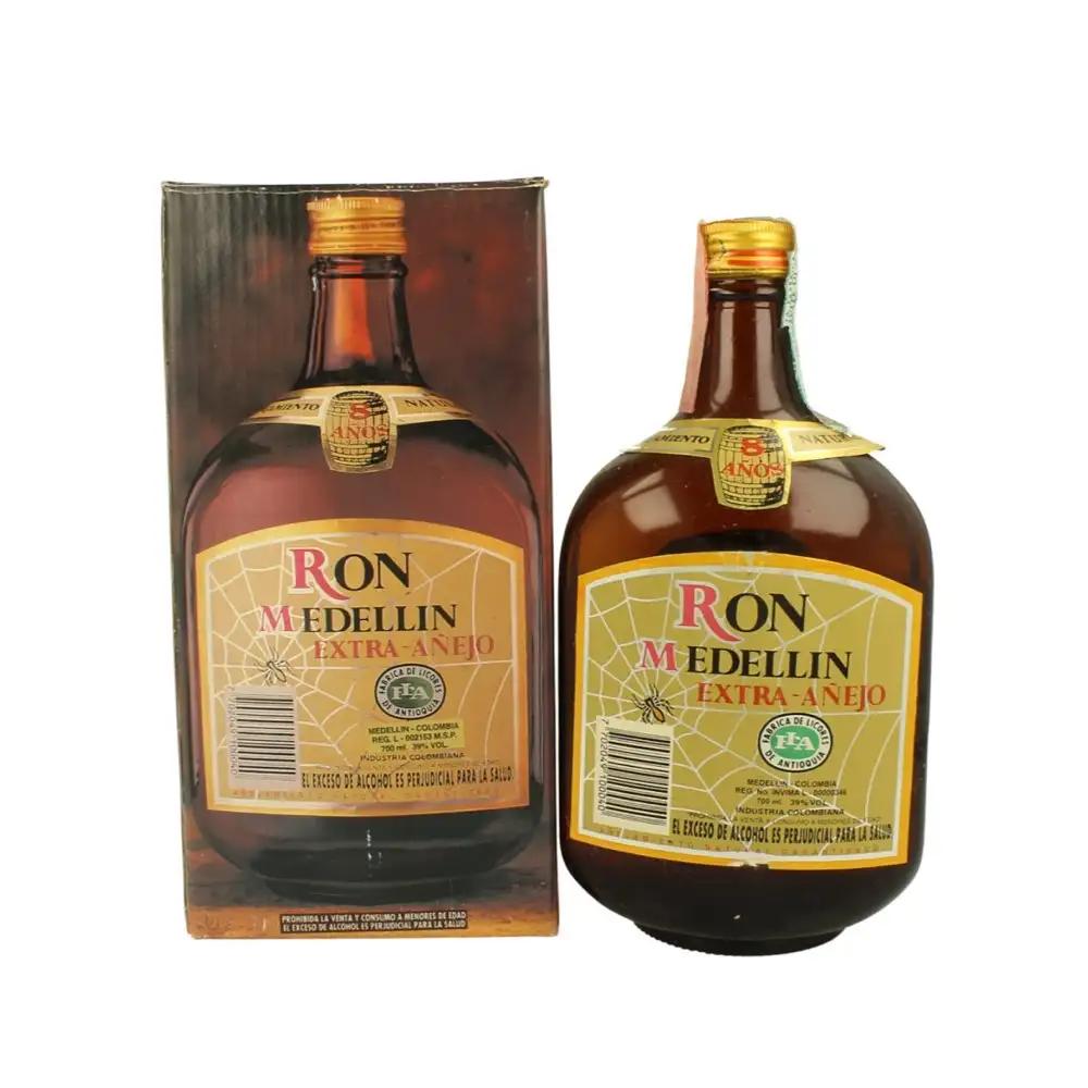 Bottle of Licores de Antioquia Medellín 8 Ans 00‘s