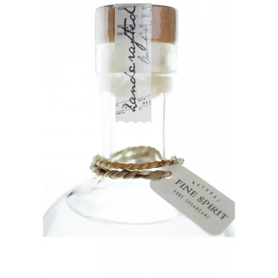 Image haute résolution de Chalong Bay Distillery The Spirit Of Phuket 2017