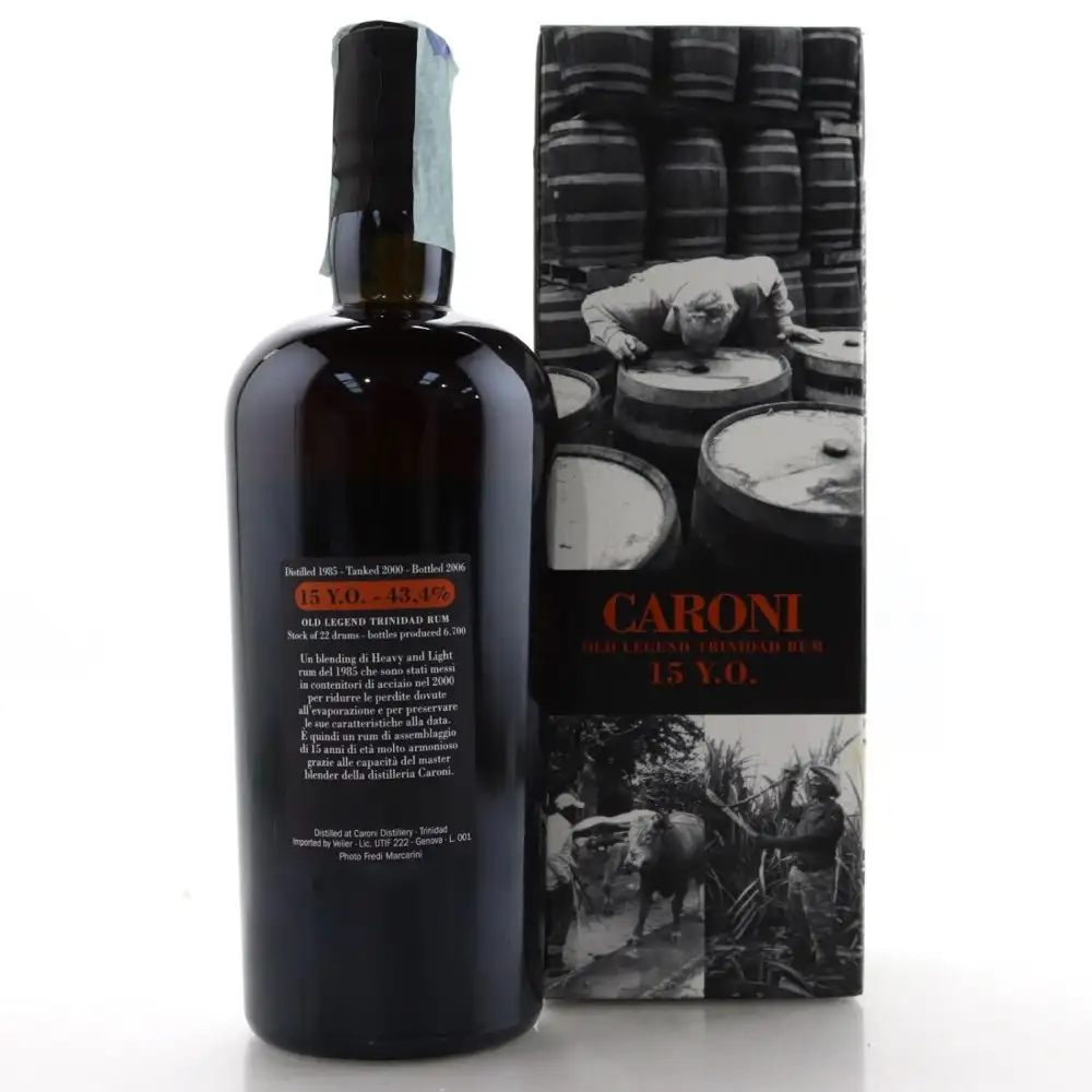 Hochauflösendes Bild von Velier Caroni Old Legend Trinidad Rum 1985