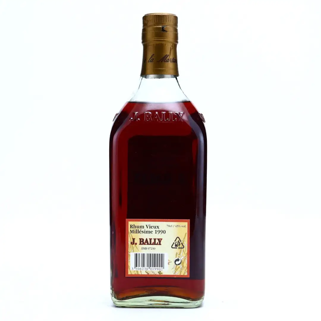 High resolution image of Saint James J. Bally Millésime 1990