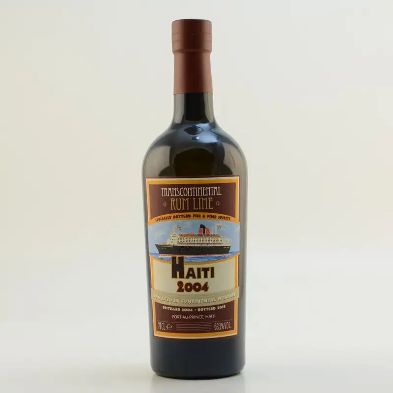 Bottle of TCRL Barbancourt Haiti 2004