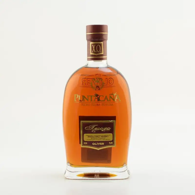 Bottle of Oliver & Oliver Puntacana Club XO Tresoro