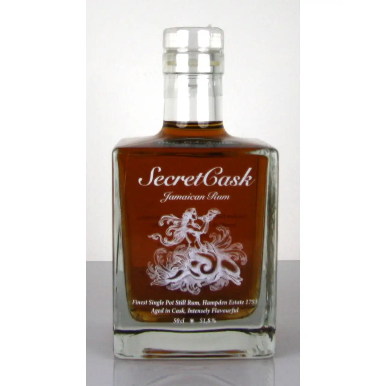 Bottle of Secret Cask Hampden Jamaican Rum (Der Gehaltvolle) 2013