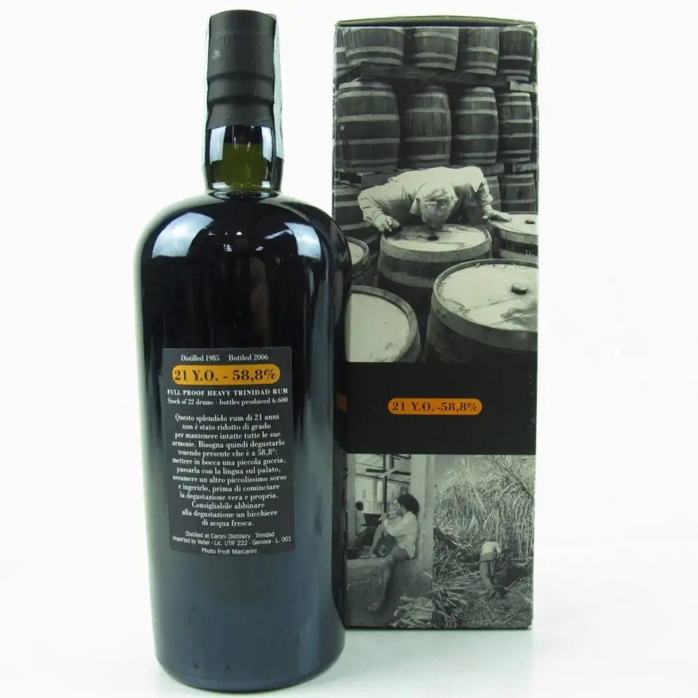 Hochauflösendes Bild von Velier Caroni Heavy Trinidad Rum HTR 1985