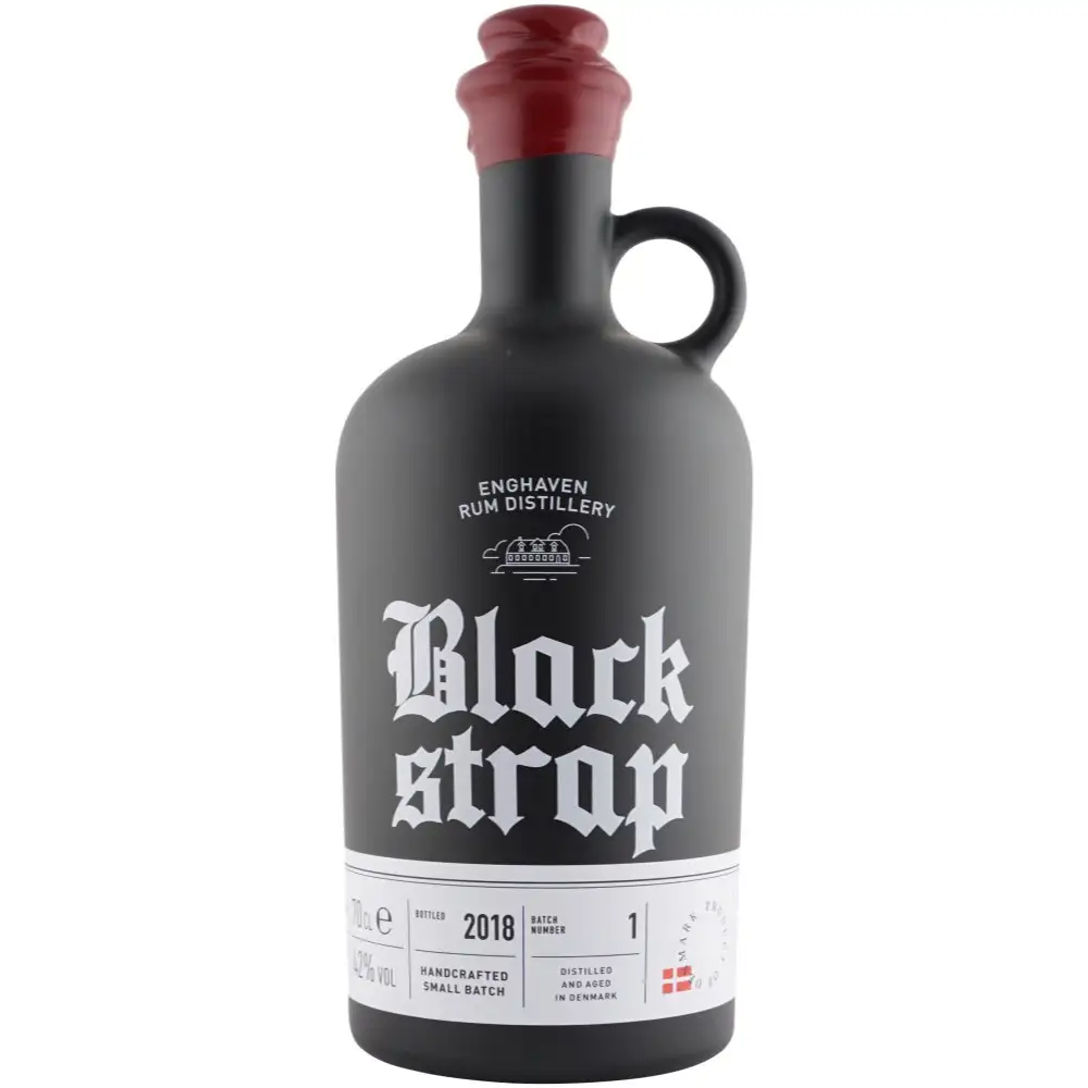 Bottle of Enghaven Rom Black Strap