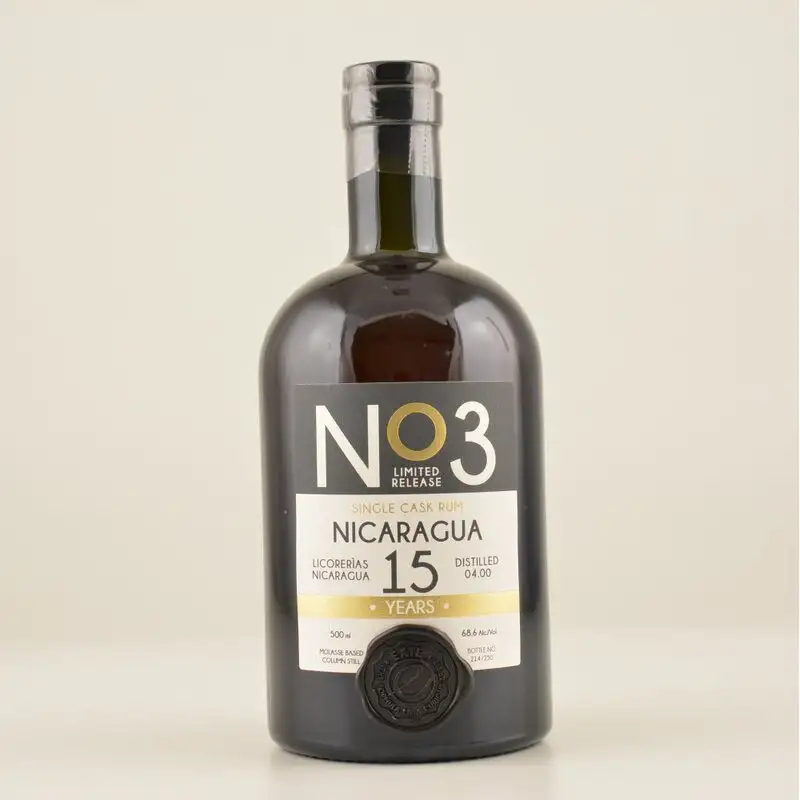 Bottle of Ekte Rum No3 Nicaragua 2000