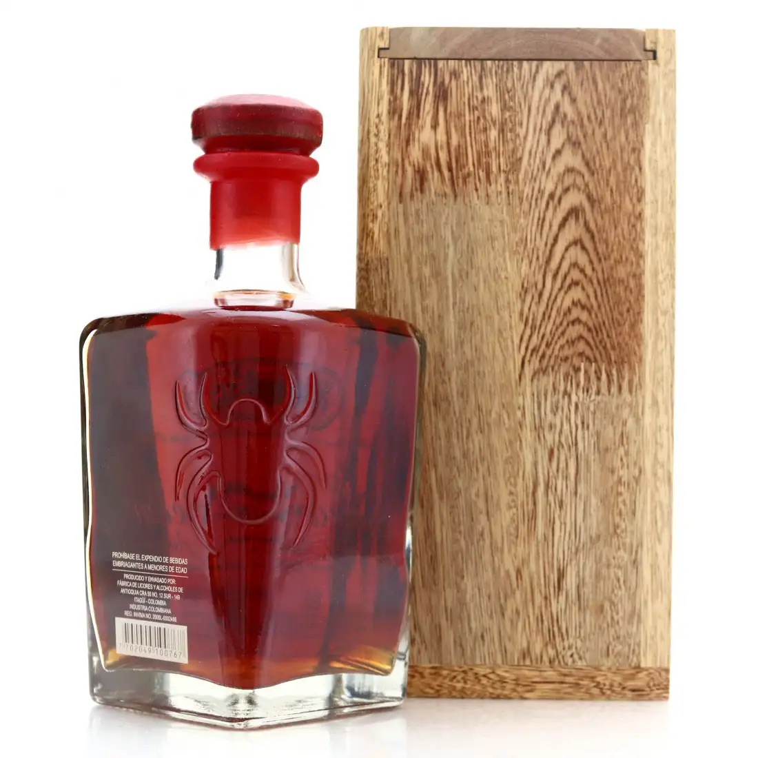 Hochauflösendes Bild von Licores de Antioquia Ron Medellín Colección Privada 30 años (Edición 2)
