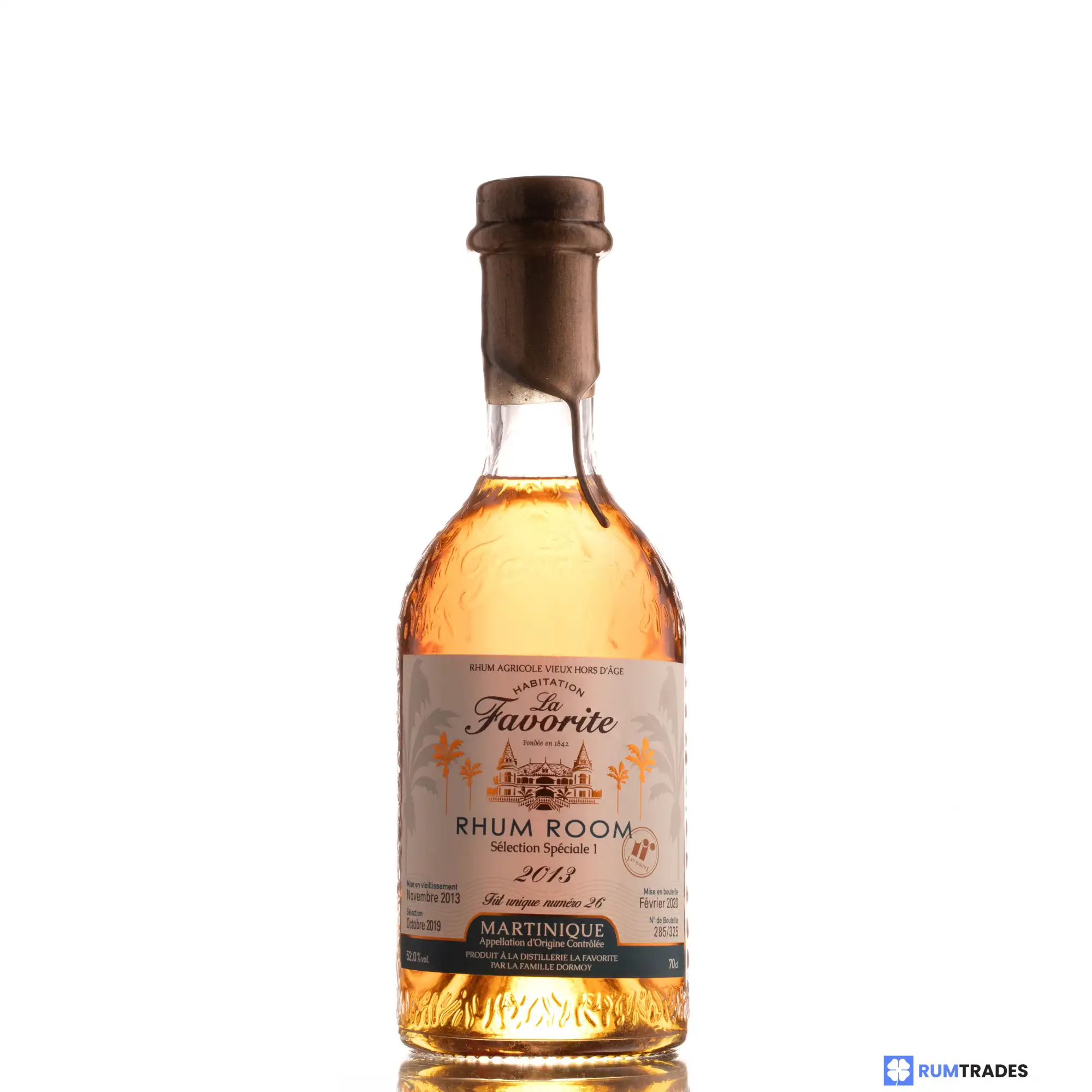 Bottle of La Favorite Rhum Room sélection spéciale 1 2013