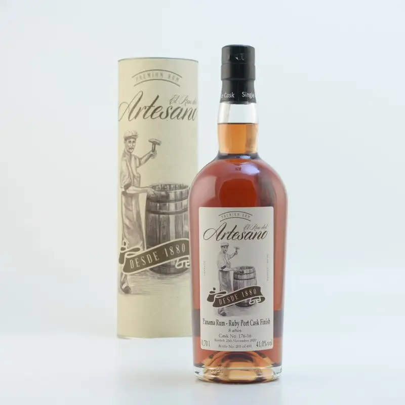 Bottle of El Ron del Artesano Panama Rum Ruby Port Cask Finish