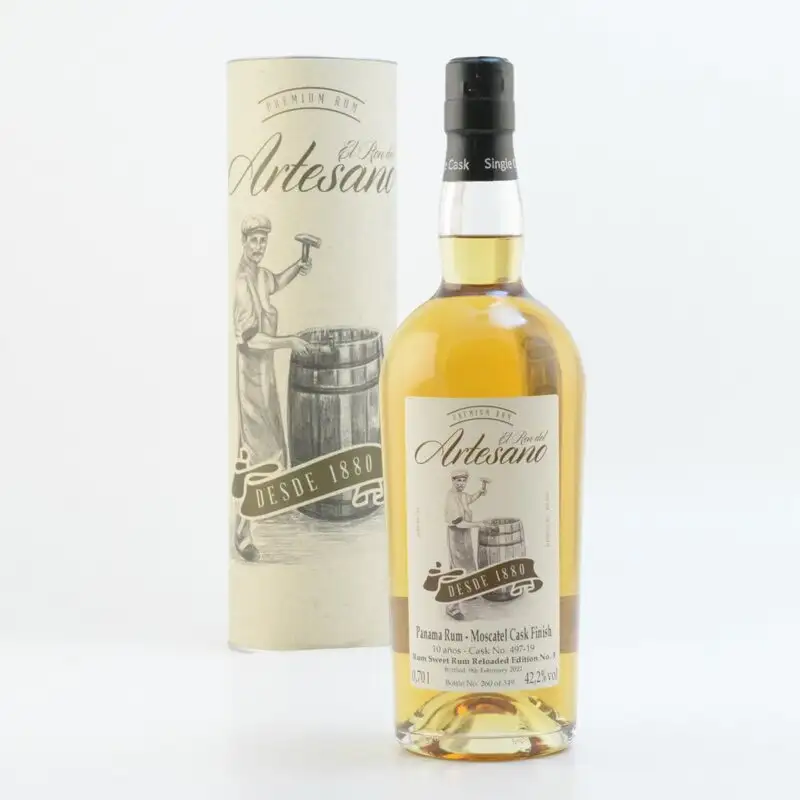 Bottle of El Ron del Artesano Rum Sweet Rum Reloaded Edition No.3