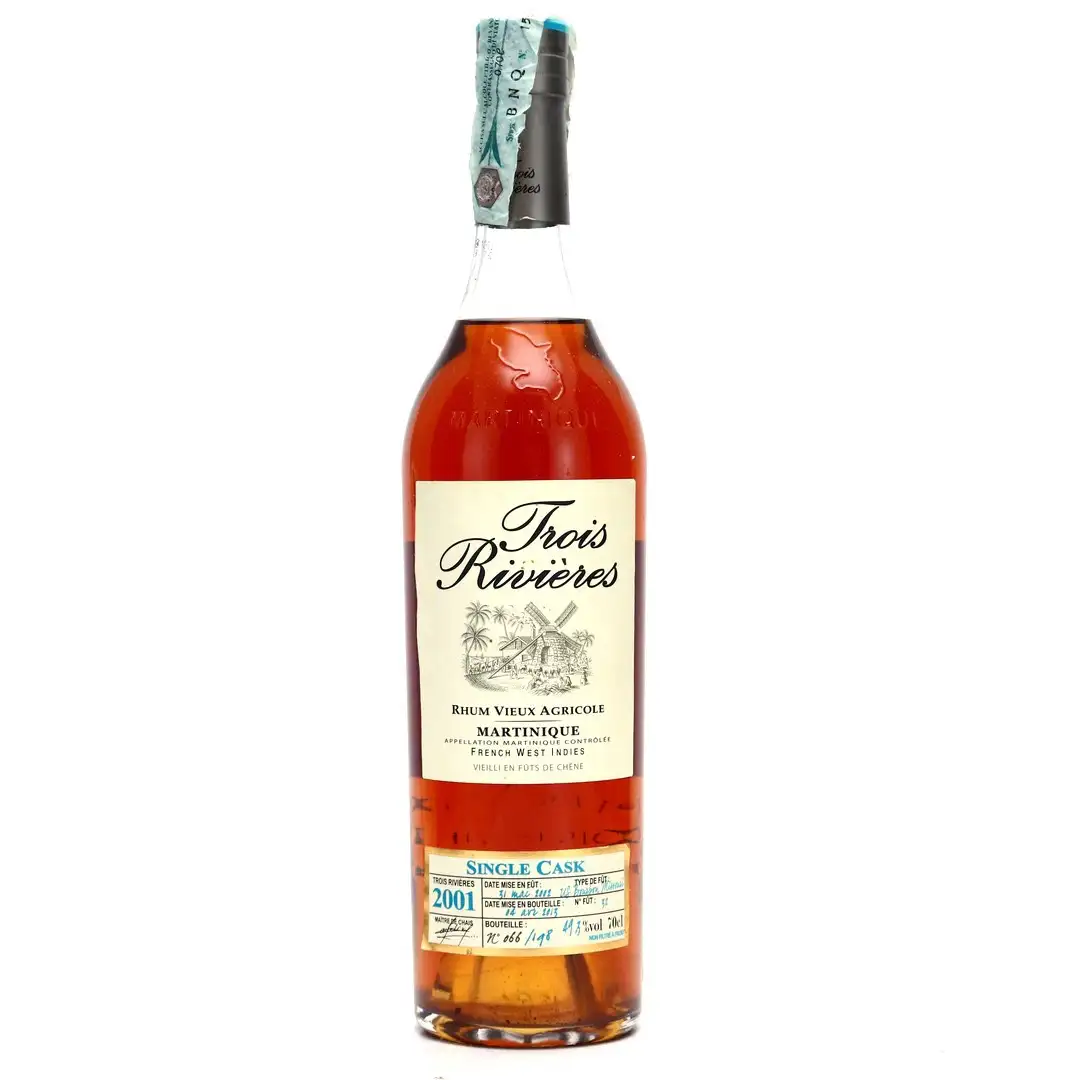Bottle of Trois Rivières Single Cask 2001